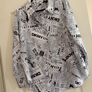 DKNY, Ladies White and Black Newspaper Print Button-Down Blouse. LARGE. NEW